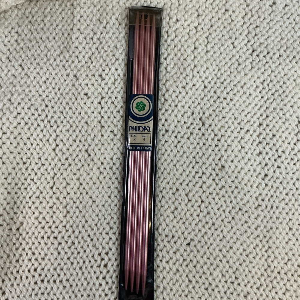 Vintage Phildar Crochet Knitting Needles Rose Pink Made in France US 8 mm 5